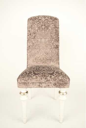 Silla tapizada respaldo alto
